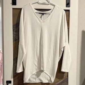 White House Black Market white Long Sleeve V-Neck Tunic